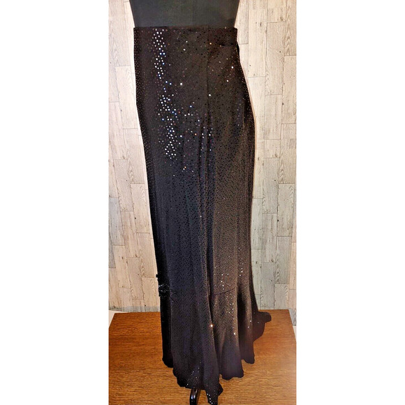 Qian Cai Woman Outfit SZ 15 Black long Elaborate Skirt Crochet Shaw Bead Choker - Picture 12 of 16